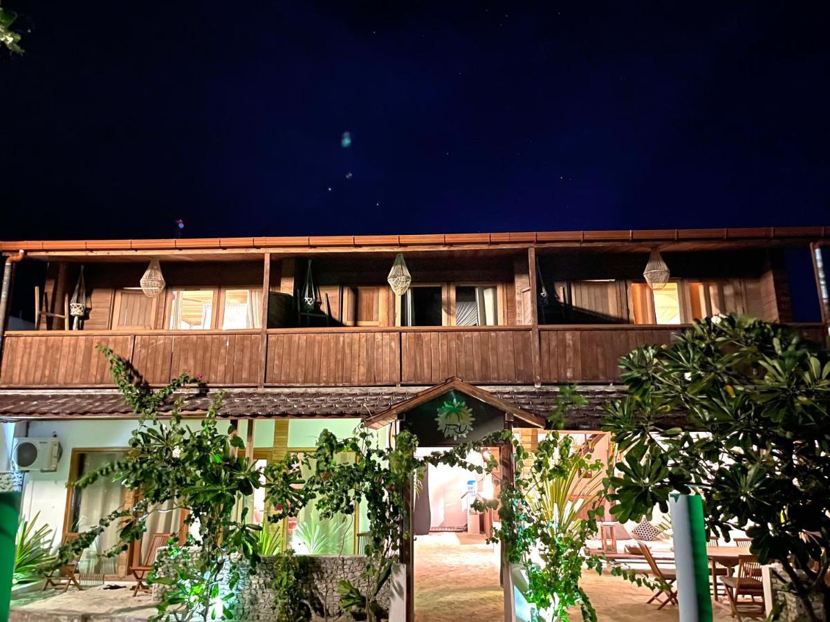 Iru Maldives Hotel Thulusdhoo ภายนอก รูปภาพ