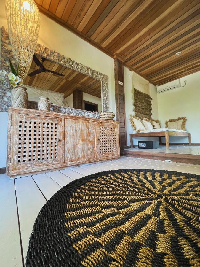 Iru Maldives Hotel Thulusdhoo ภายนอก รูปภาพ