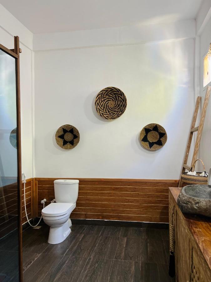 Iru Maldives Hotel Thulusdhoo ภายนอก รูปภาพ
