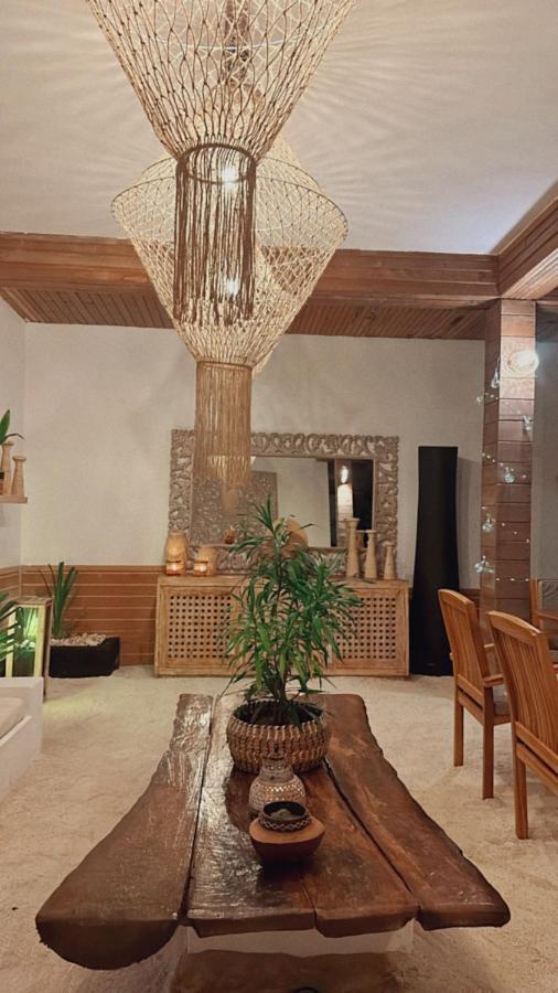 Iru Maldives Hotel Thulusdhoo ภายนอก รูปภาพ