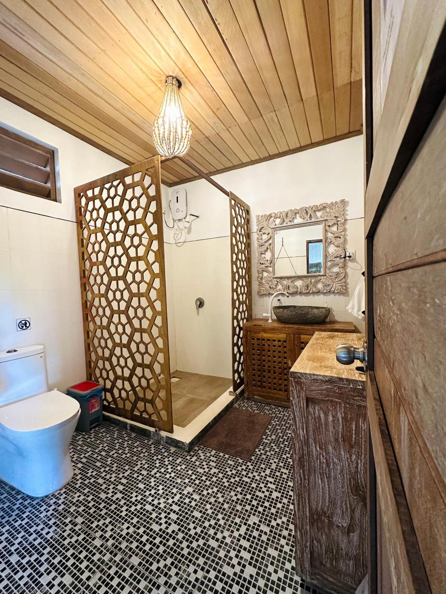 Iru Maldives Hotel Thulusdhoo ภายนอก รูปภาพ